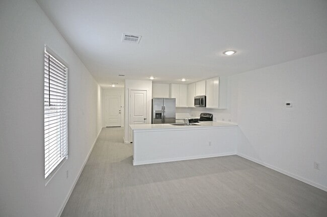 Building Photo - 1502 Tiptop Mdw