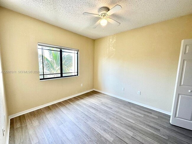 Building Photo - 2812 Grande Pkwy