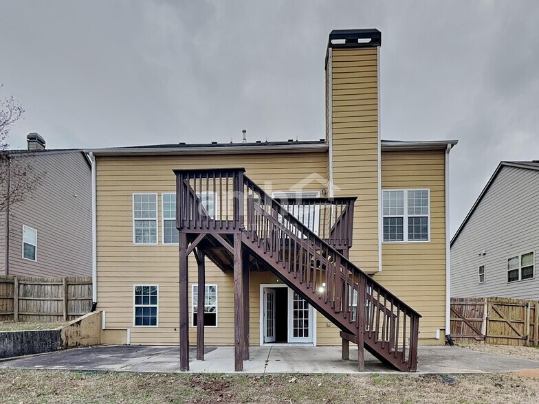 Building Photo - 1823 Madrid Falls Dr