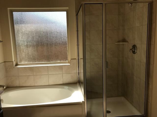 Building Photo - 2105 Washington Park Way