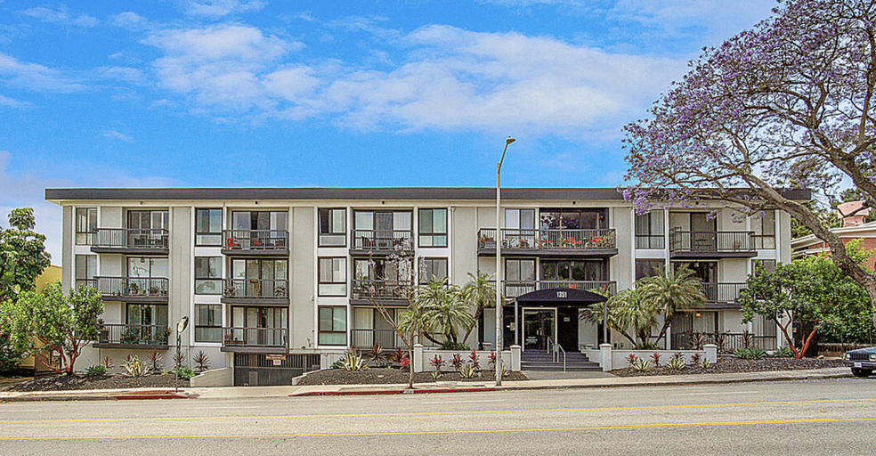 Building Photo - 1351 N Crescent Heights Blvd