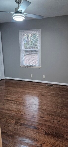 Bedroom 11' x 10' - 2701 Patrick Rd