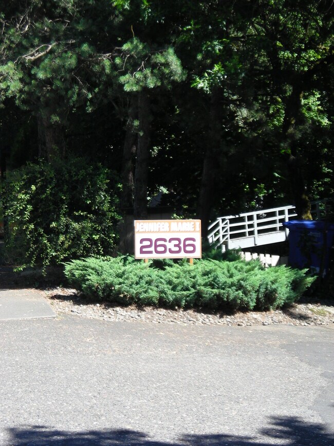 Primary Photo - 2636 SW Beaverton Hillsdale Hwy