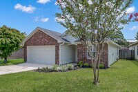 Building Photo - Immaculate April Sound Patio Home 3/2.5/2