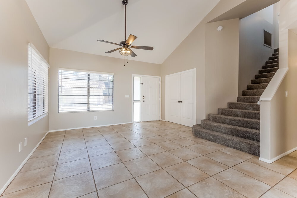 Building Photo - 25 W Gary Ave