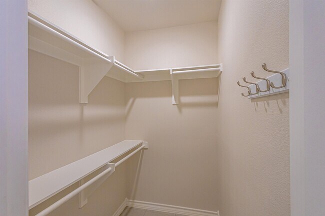 Building Photo - 1512 Latigo Lp