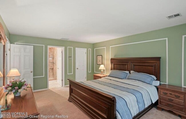 Building Photo - 5 Shepherds Way