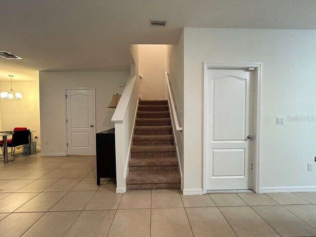 Building Photo - 471 Arbor Lakes Dr