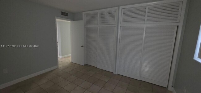 Building Photo - 7570 SW 82nd St