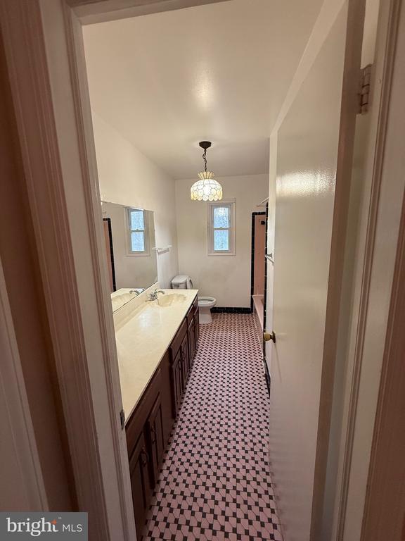 Building Photo - 7804 Temple St