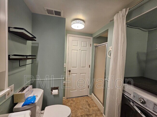 Building Photo - 7411 S Carr Ct