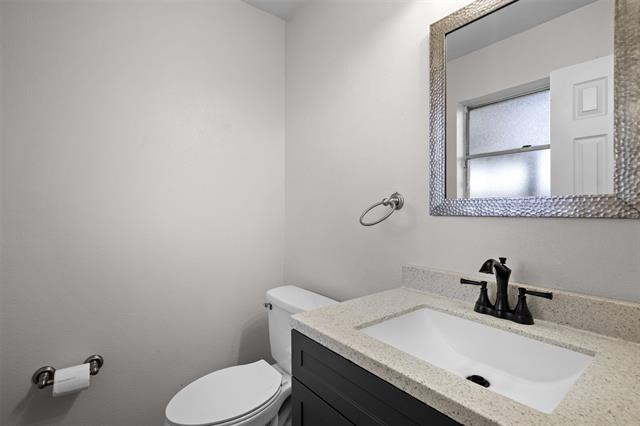 Building Photo - 810 Longbeach Dr