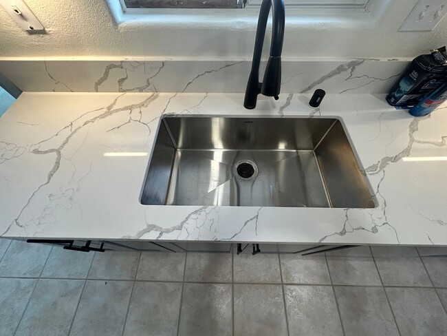 Building Photo - Charming Renovated Home in Vista, CA – Cul...