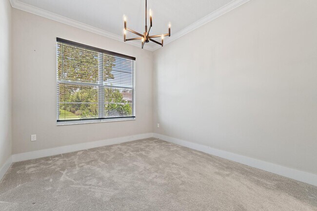 Building Photo - 6825 Pointe of Woods Dr