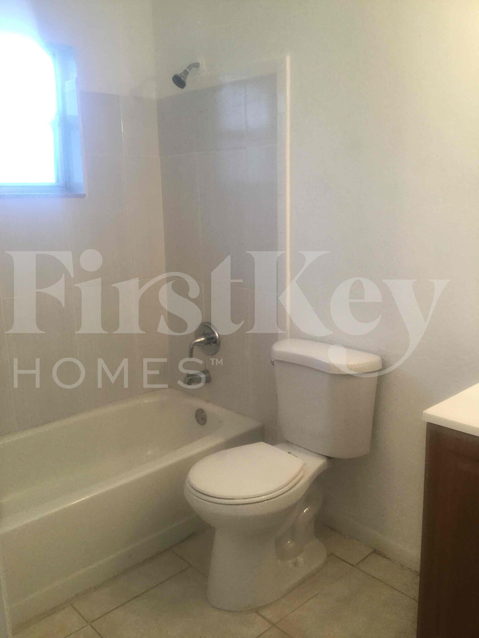 Building Photo - 6129 Moonbeam Dr