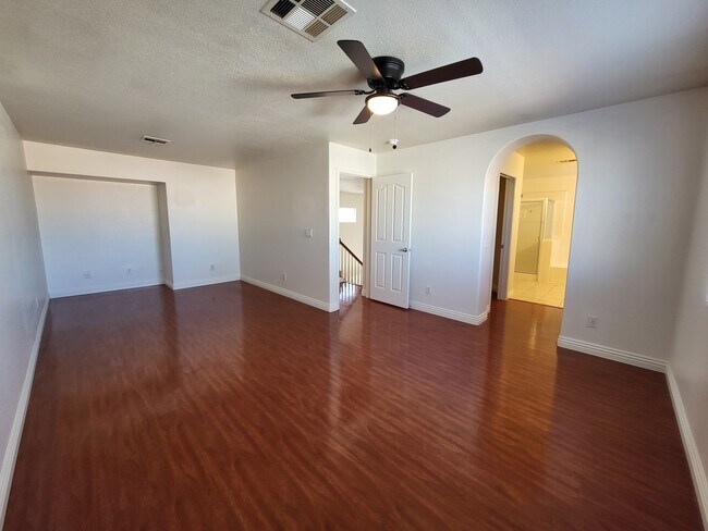 Building Photo - 1158 Founders Ct