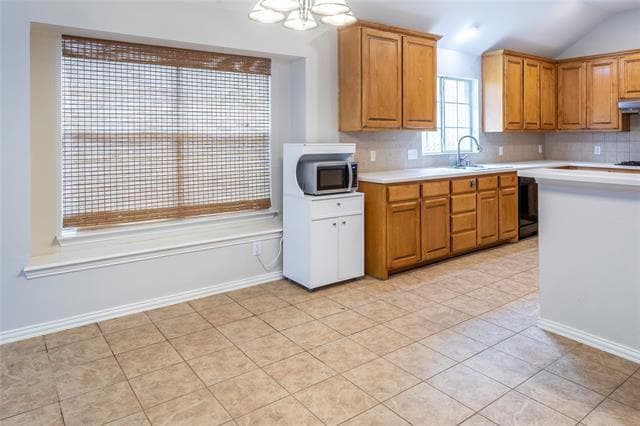 Building Photo - 11569 La Grange Dr