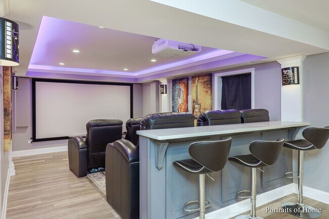 Building Photo - BEAUTIFUL HOUSE- 4 bedroom, 3.5 bath 2 sto...