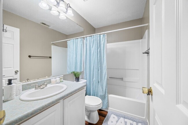 Building Photo - 2386 Meadow Bend Dr