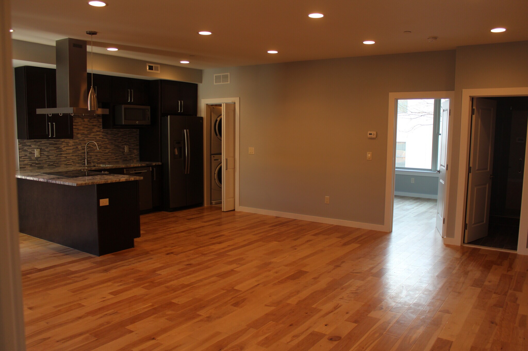 Building Photo - 708 N 19th St