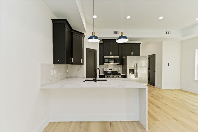 Building Photo - 4605 Siegel St