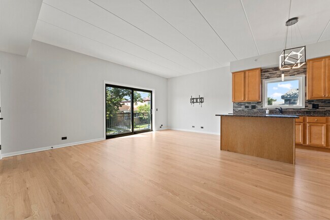 Building Photo - 2807 N 75th Ct
