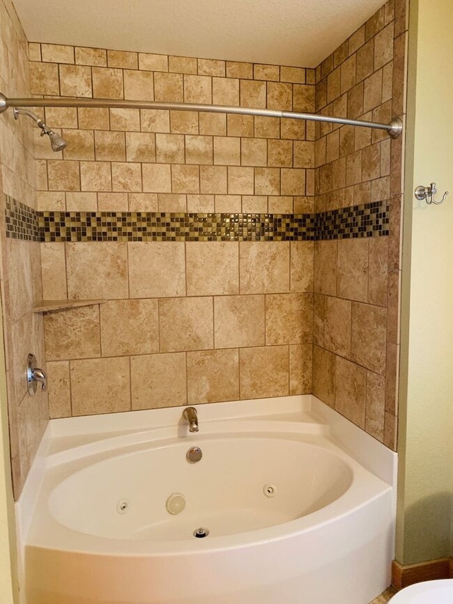 Building Photo - 4852 Kendrick Pl