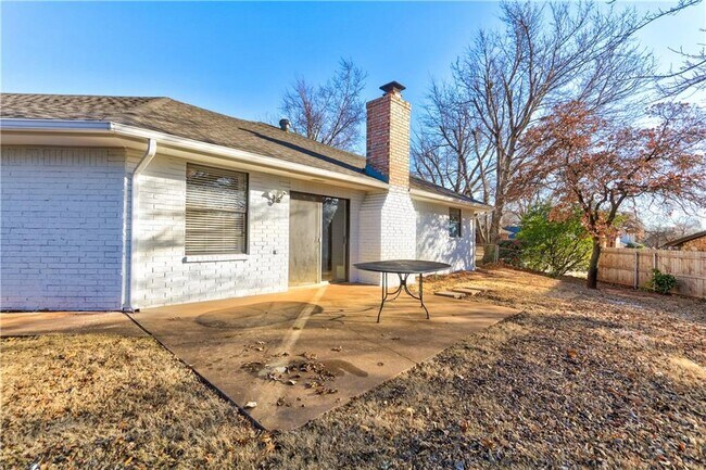 Building Photo - 3413 Choctaw Dr