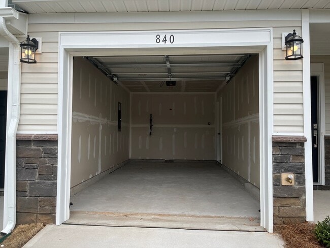 Building Photo - Brand New 3/3 Townhome Available Now!