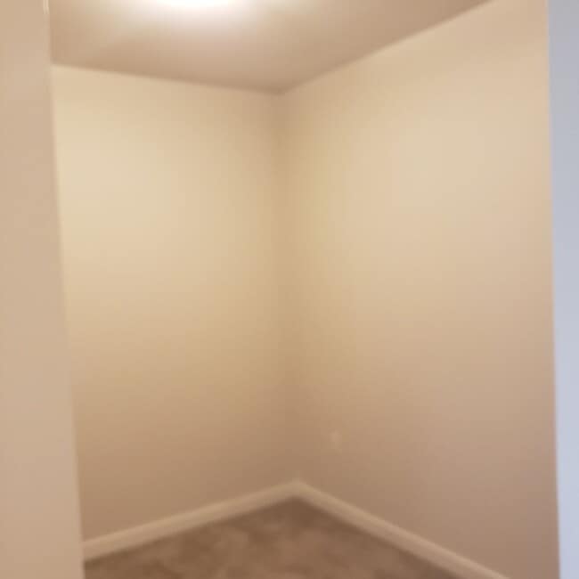 Building Photo - 5440 Leary Ave NW