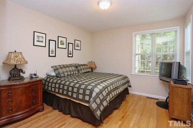 Building Photo - 46 Scottish Ln