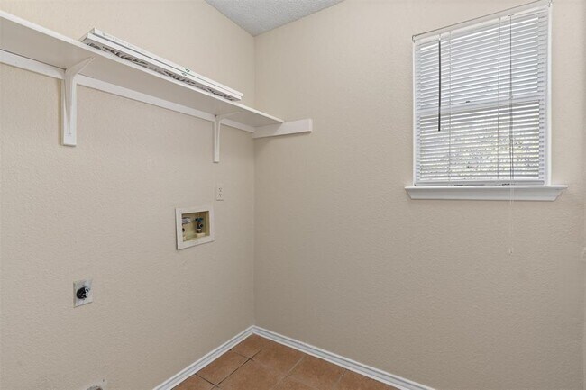 Building Photo - 716 Camp Fire Trail