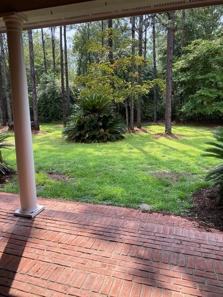 Building Photo - 1499 Shrine Club Rd