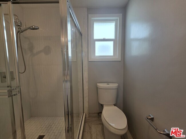 Building Photo - 210 S Lucia Ave