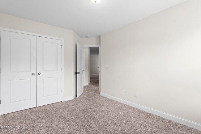 Building Photo - 305 Vilas Way S