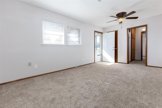 Building Photo - 14881 Tye Brumley St