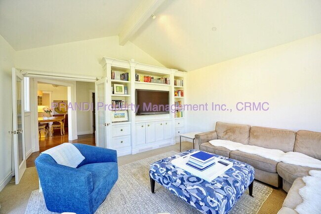 Building Photo - 34 Mohawk Ave