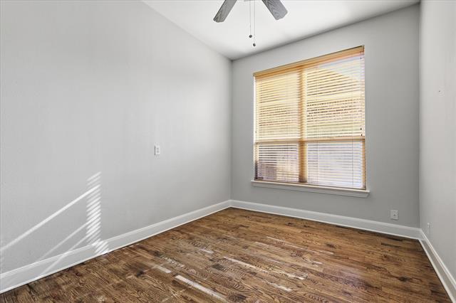 Building Photo - 1405 Salado Dr