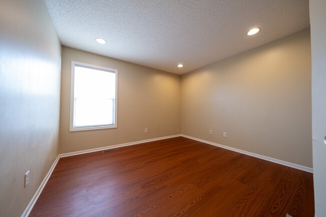 Building Photo - 9345 Rath Pl