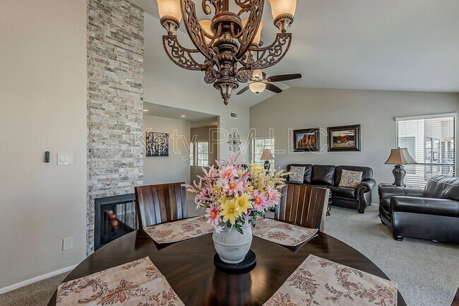 Building Photo - 9707 E Mountain View Rd