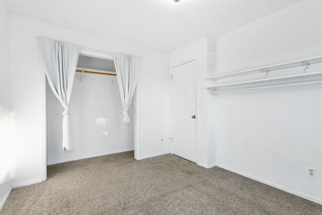 Building Photo - Spacious Tacoma Home for Rent – Available Now!