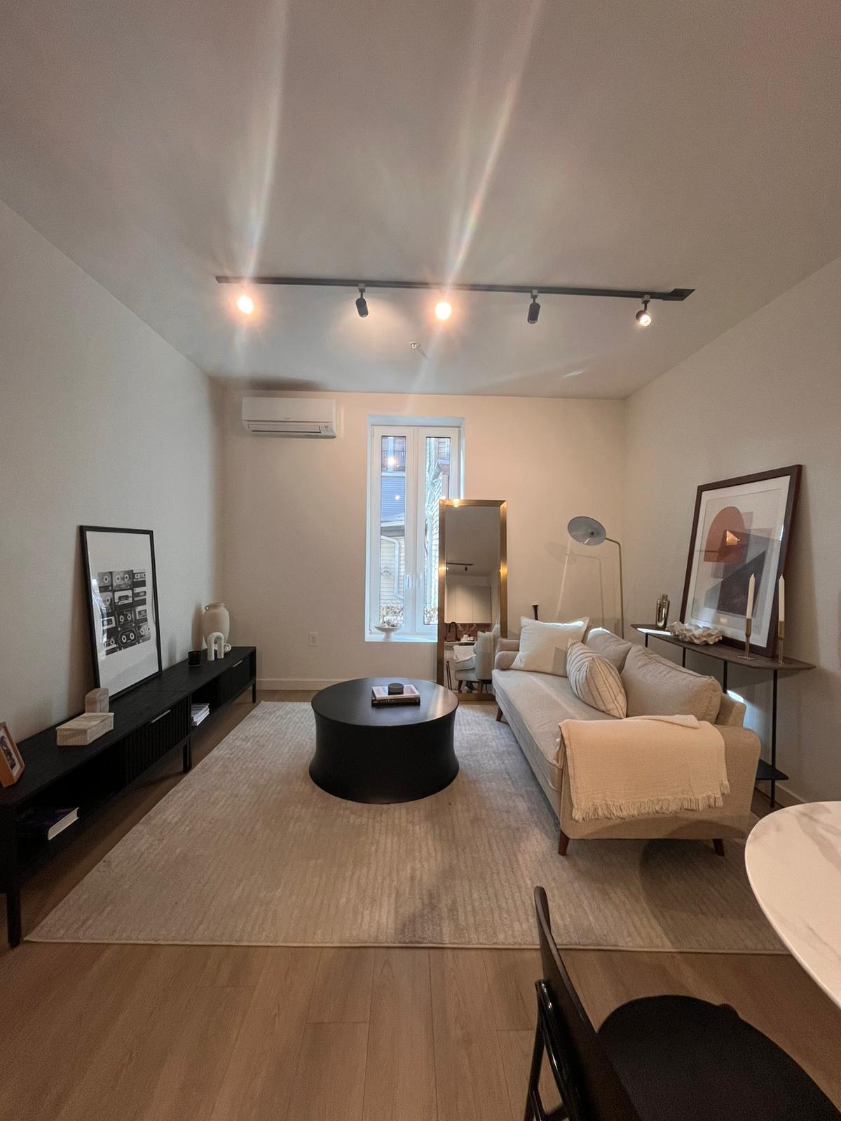 Building Photo - 329 Pacific Ave