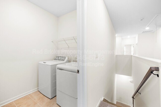 Building Photo - 5720 Rivulet Wy