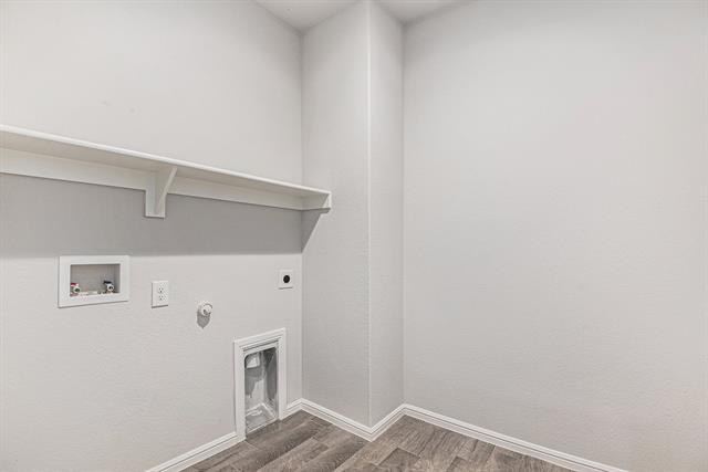 Building Photo - 724 Beebrush Dr