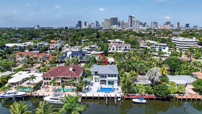 Building Photo - 334 Isle of Capri Dr