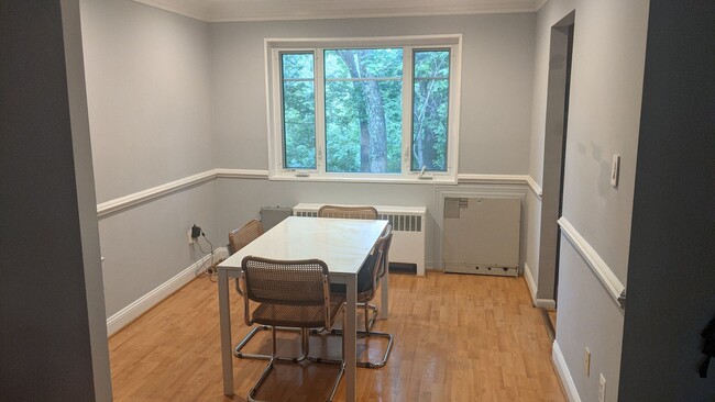 Building Photo - Great 2BR located in Northern Bethesda