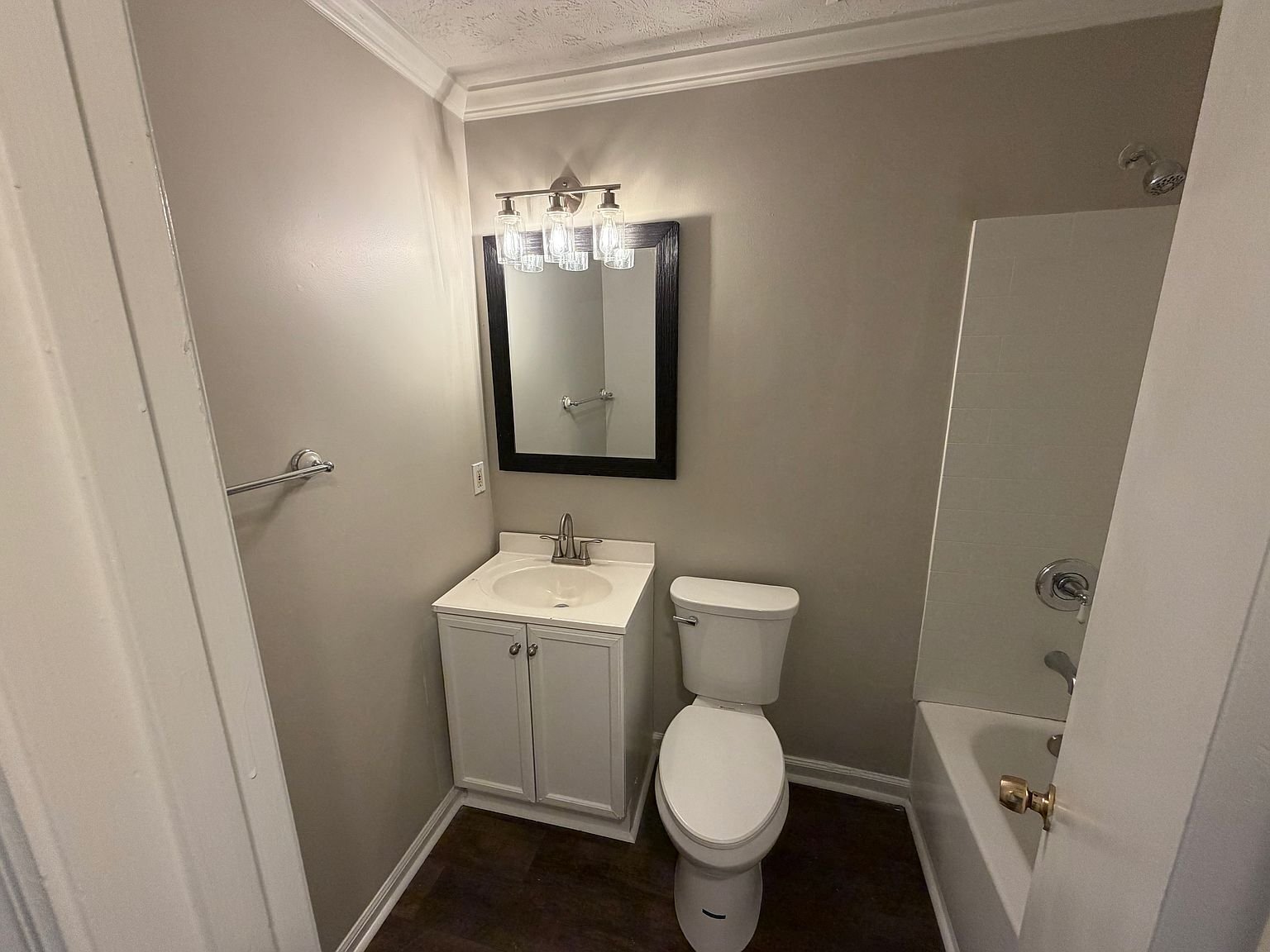Building Photo - 350 Fennel Wy SW