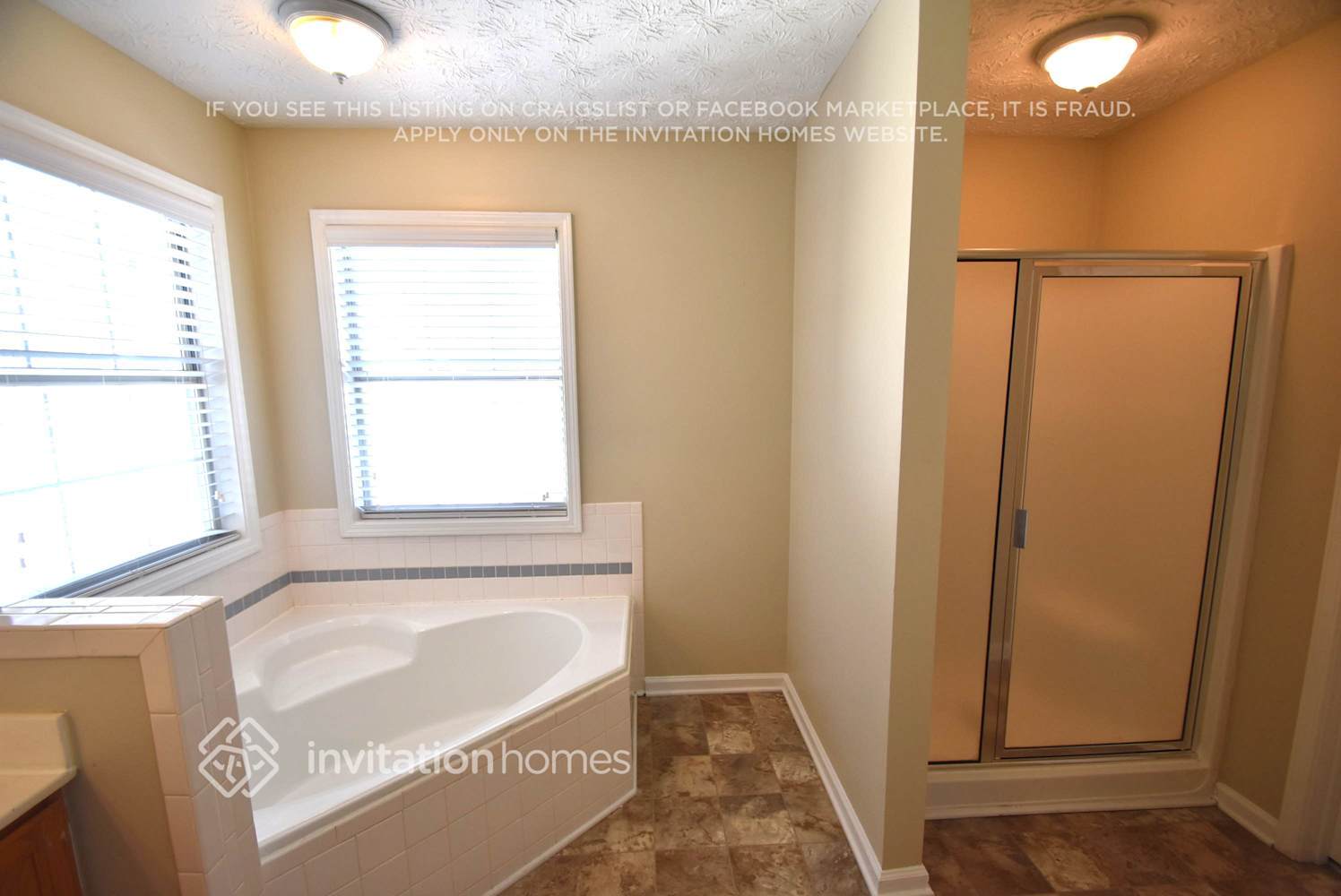 Building Photo - 2624 Sterling Dr NW