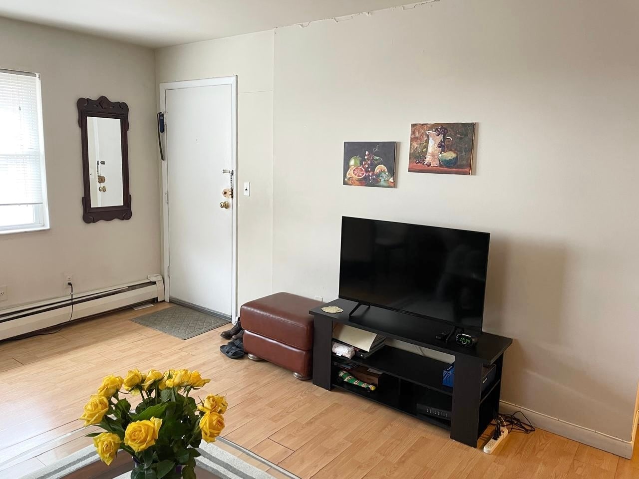 Building Photo - 202 12th St