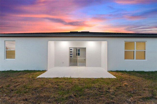 Building Photo - 802 James Dr